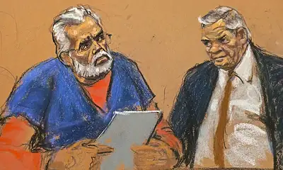 Mayo Zambada se presenta ante el juez y se declara culpable