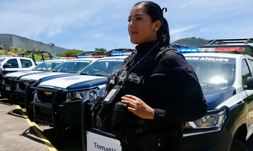 Municipios del exterior reciben patrullas