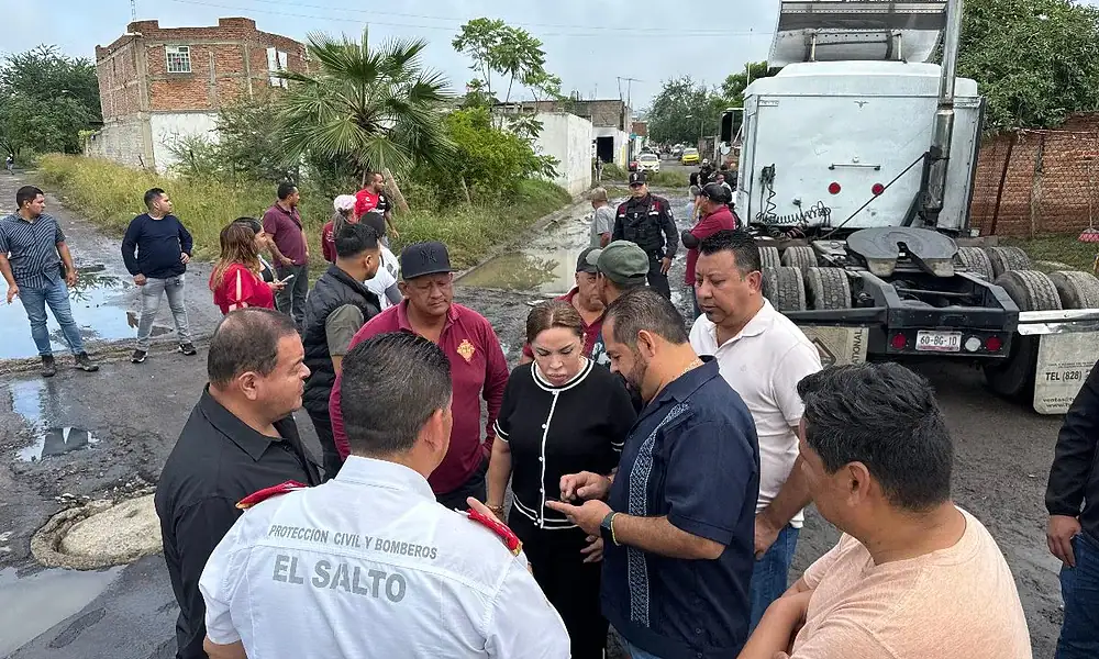 Comienza entrega de apoyos a damnificados en El Salto