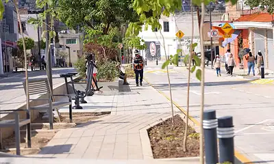 Rehabilitan calle Arroyo Hondo