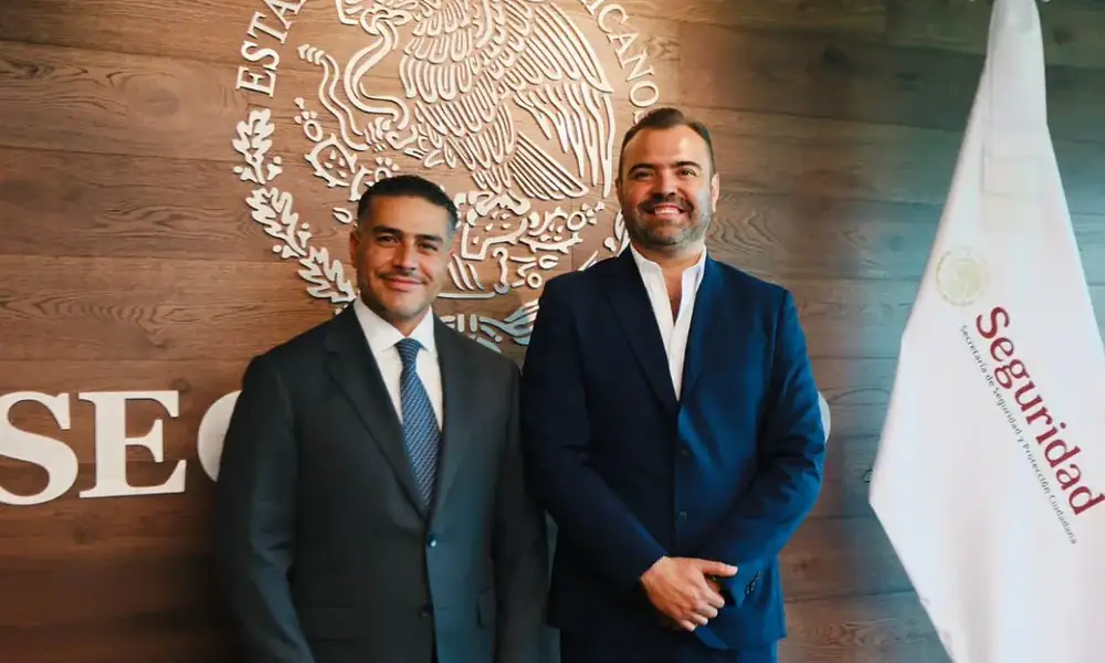 El presidente municipal, Gerardo Quirino Velázquez, y el secretario de Seguridad y Protección Ciudadana del Gobierno Federal, Omar García Harfuch.