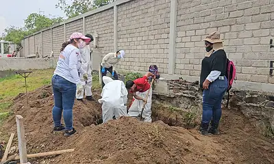 Investigan presuntas exhumaciones clandestinas en el panteón de San Sebastianito, en Tlaquepaque.