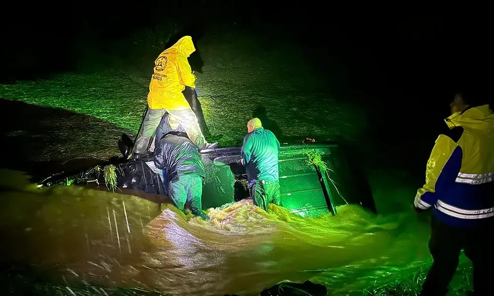 Protección Civil trabaja en rescate en Tepatitlán