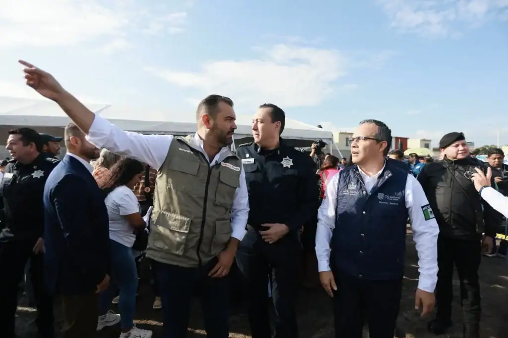 El alcalde de Tlajomulco supervisa obras de la nueva comisaría de Tlajomulco