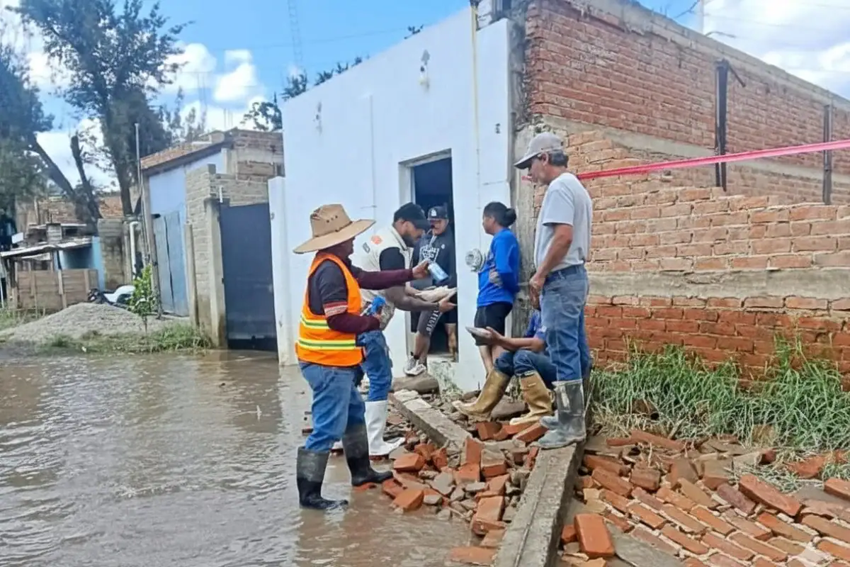Tlajomulco realiza censo de personas afectadas por la lluvia