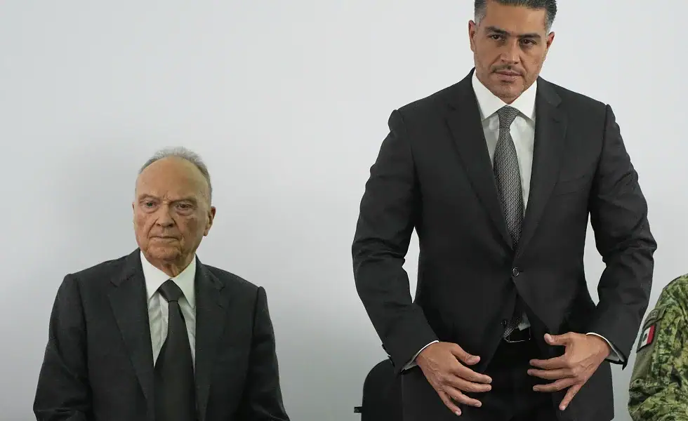 Desmantela red de huachicol