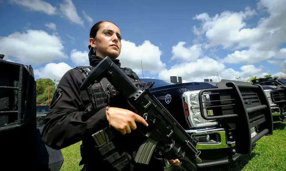 entregan patrullas a municipios de Jalisco