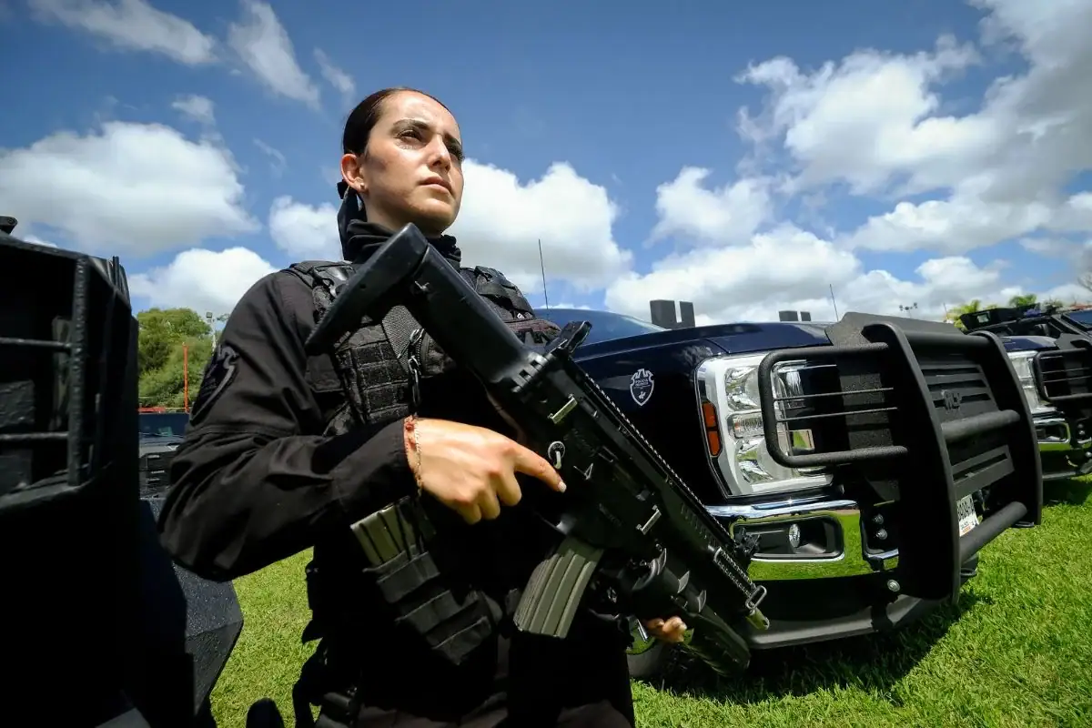 entregan patrullas a municipios de Jalisco