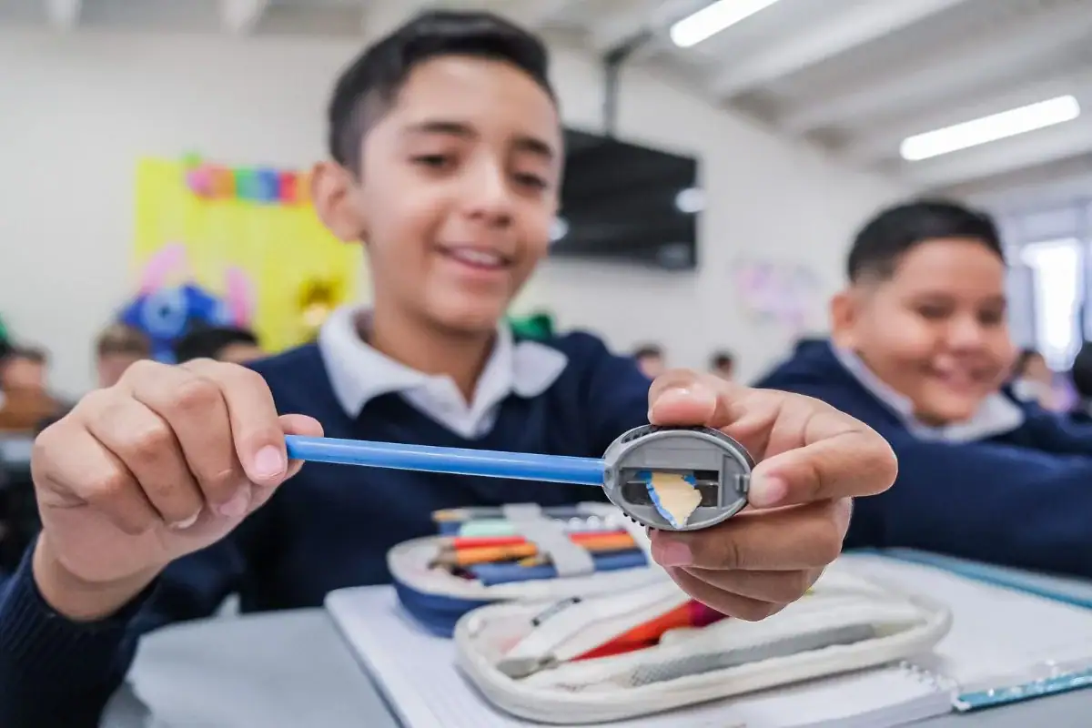 En este ciclo escolar 2025-2026 regresaron a clases un millón 606 mil de niños y niñas