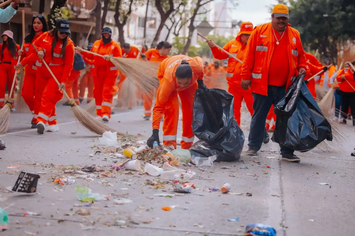 Aseo de Guadalajara informa la recolección de 65 toneladas de basura