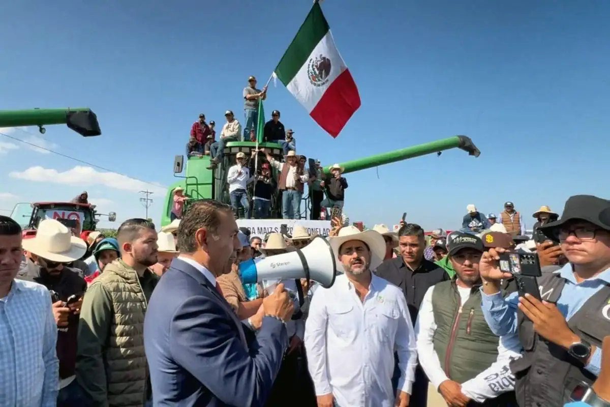 Agricultores de Jalisco retiran bloqueos en carretera tras reunión con autoridades y SADER Jalisco.