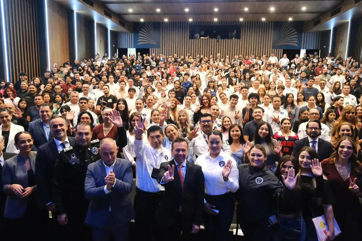 Anuncian apoyo a hijos de policías estatales