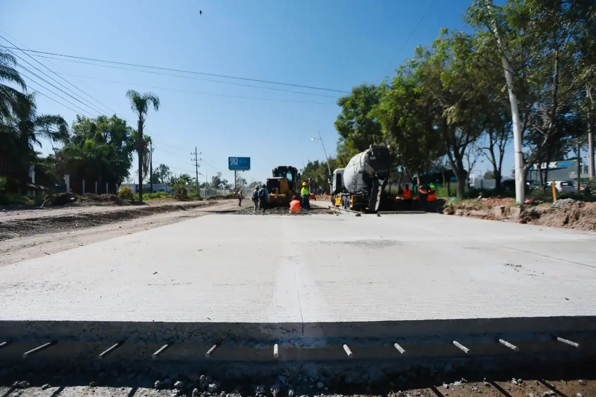 Obras en avenida Adolf B. Horn: concluye obra de la línea pluvial