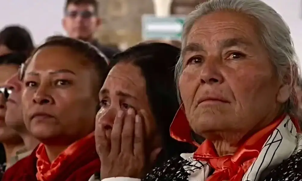 Colectivos de búsqueda de personas víctimas de desaparición forzada en Jalisco fueron invitados al Primer Informe de Gobierno del mandatario estatal, Pablo Lemus Navarro.