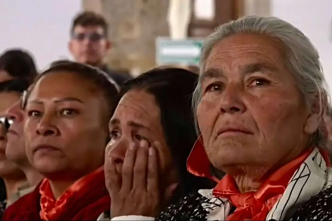 Colectivos de búsqueda de personas víctimas de desaparición forzada en Jalisco fueron invitados al Primer Informe de Gobierno del mandatario estatal, Pablo Lemus Navarro.