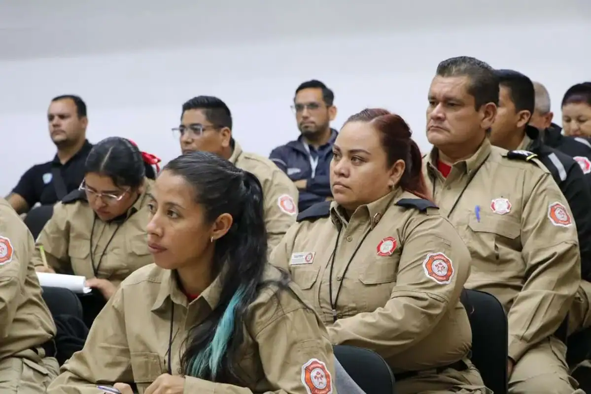 Capacitan personal de seguridad pública sobre preservación de indicios