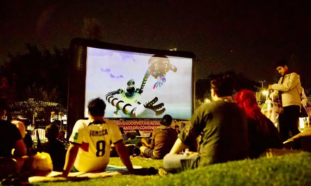 ¿Espíritu navideño? Zapopan pone las pelis y la música al aire libre ¡GRATIS!