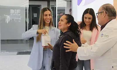 Entregan aparatos auditivos a 45 personas en Tlajomulco