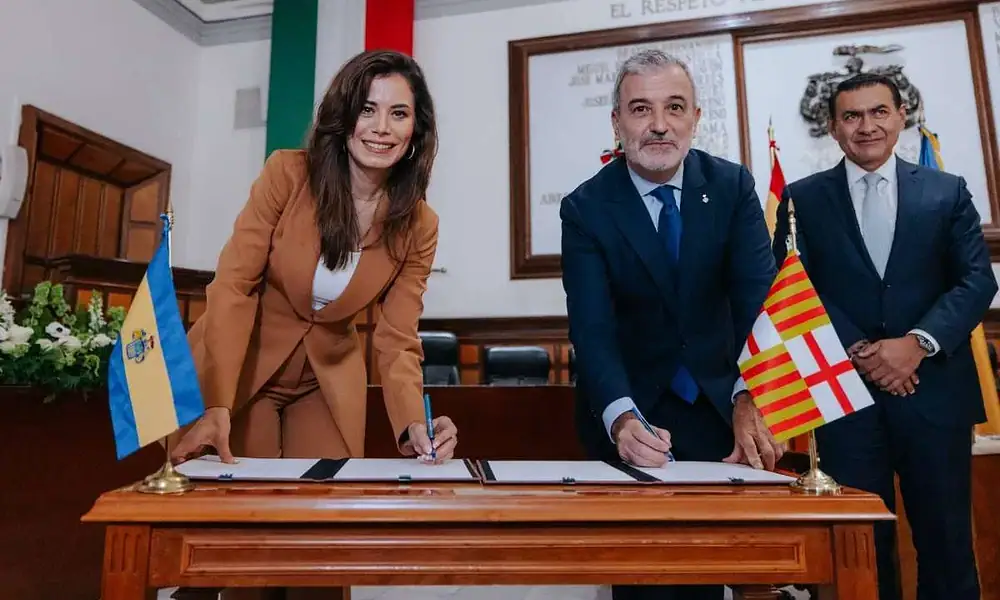 Firman acuerdo para impulsar cooperación entre Guadalajara y Barcelona