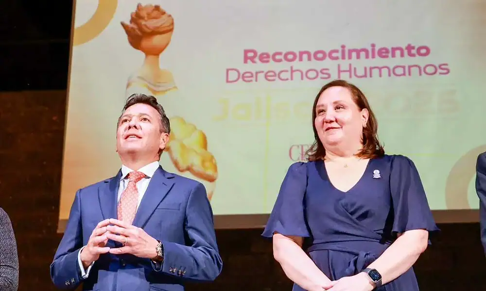 Lemus participa en entrega de Reconocimiento Derechos Humanos 2025