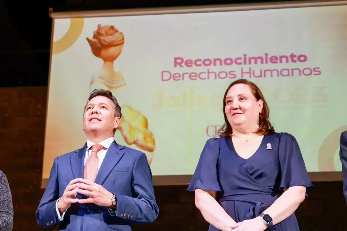 Lemus participa en entrega de Reconocimiento Derechos Humanos 2025