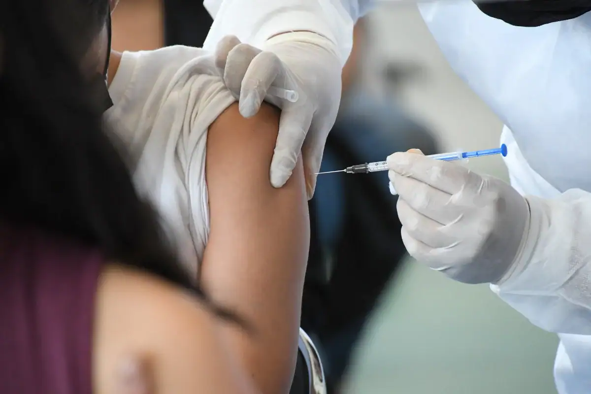 Tlajomulco se suma contra el sarampión con jornada de vacunación