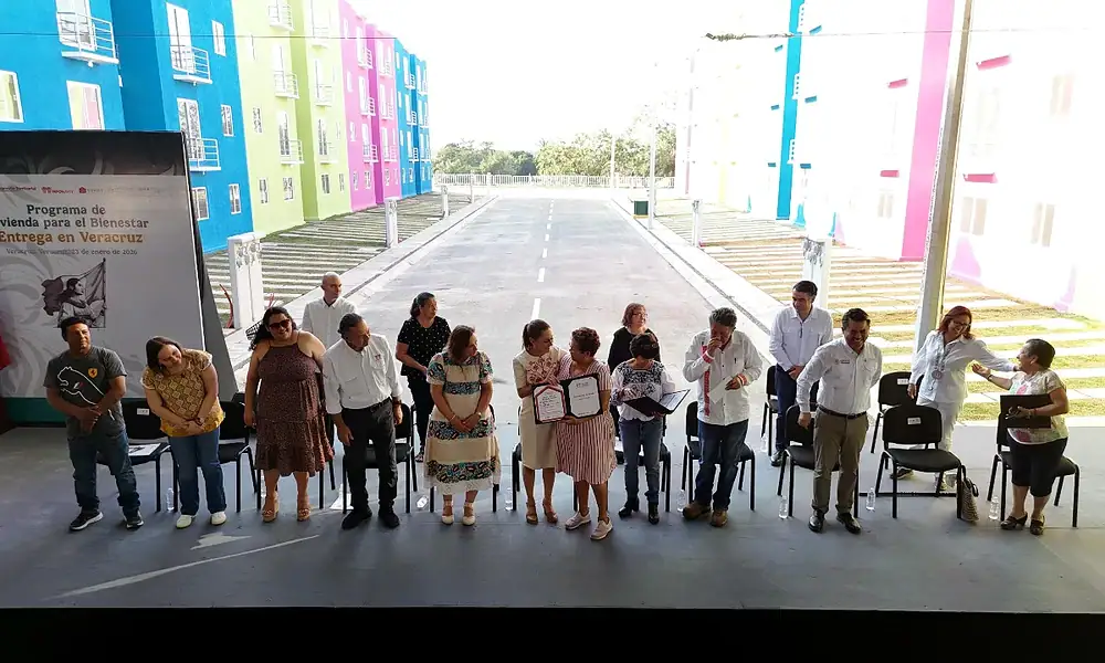 Sheinbaum entrega 200 viviendas del Infonavit en Veracruz