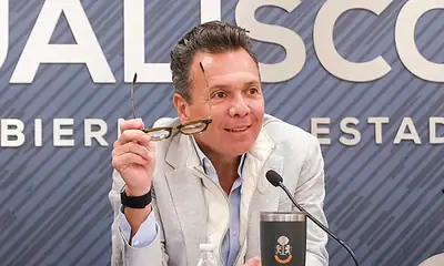 Pasaje para estudiantes costará 5 pesos durante todo el sexenio: Lemus