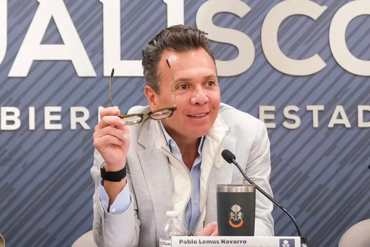 Pasaje para estudiantes costará 5 pesos durante todo el sexenio: Lemus