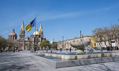 Reabren Plaza de la Liberación; rehabilitación avanza hasta el Museo Cabañas