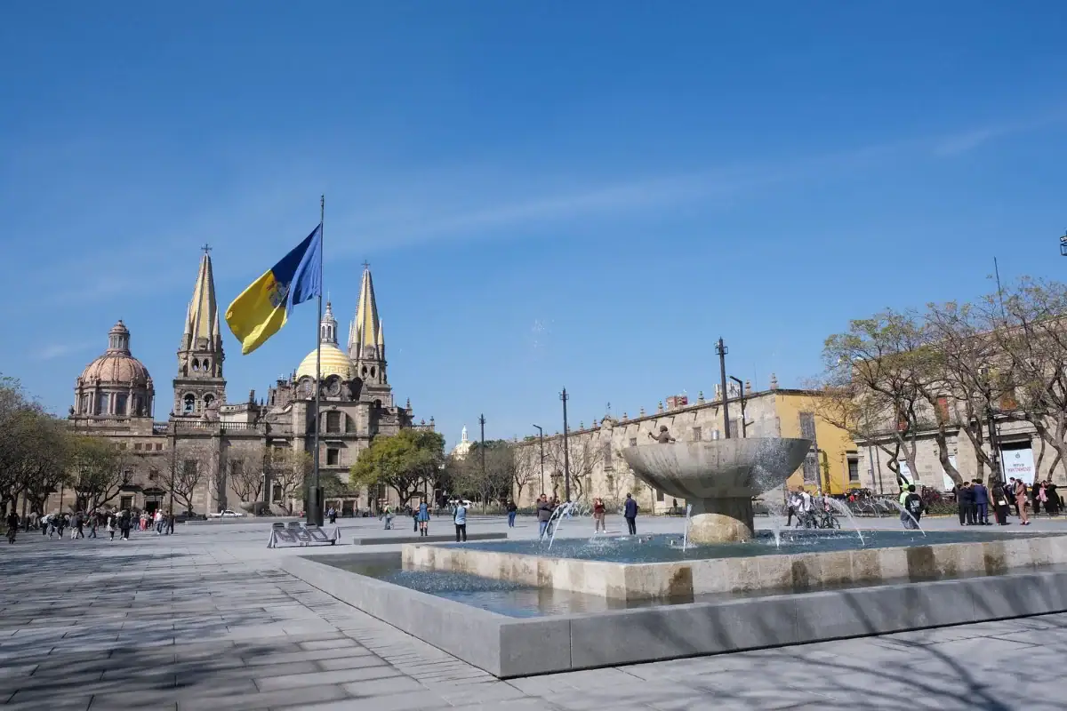 Reabren Plaza de la Liberación; rehabilitación avanza hasta el Museo Cabañas