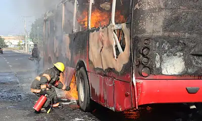 Jornada violenta en Jalisco suma 25 detenidos y afectaciones en 30 municipios 