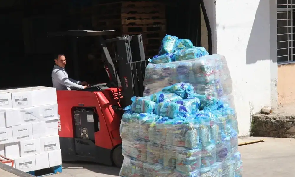 DIF Jalisco brinda apoyo alimentario a comunidades de Puerto Vallarta