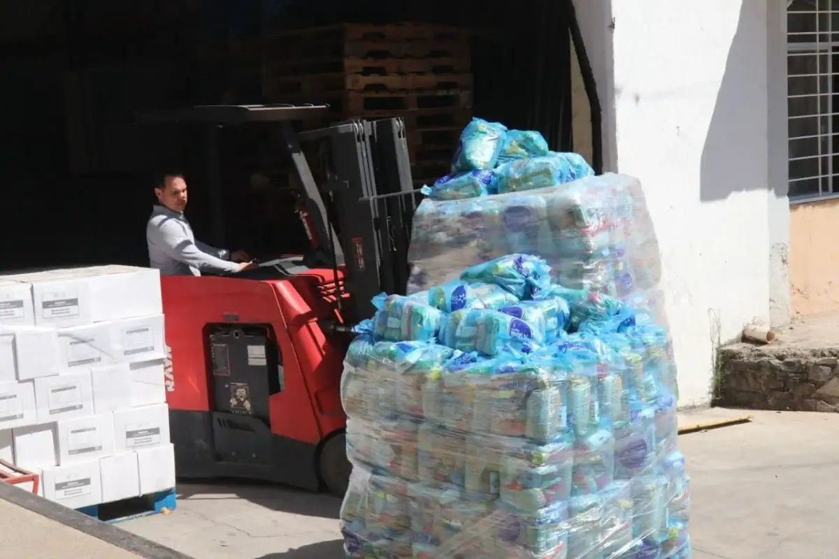 DIF Jalisco brinda apoyo alimentario a comunidades de Puerto Vallarta