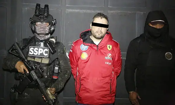 Operativo en cinco domicilios permite la captura del alcalde de Tequila