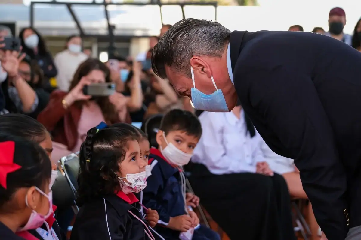 Jalisco está de pie’, asegura Lemus tras regreso a clases presenciales