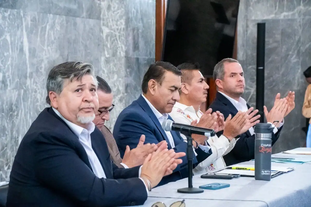Gobierno de Jalisco incrementa salario a funcionarios con menores percepciones