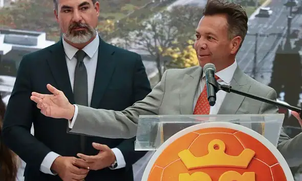 Se va Juárez Trueba del Siapa; llega Ismael Jáuregui Castañeda