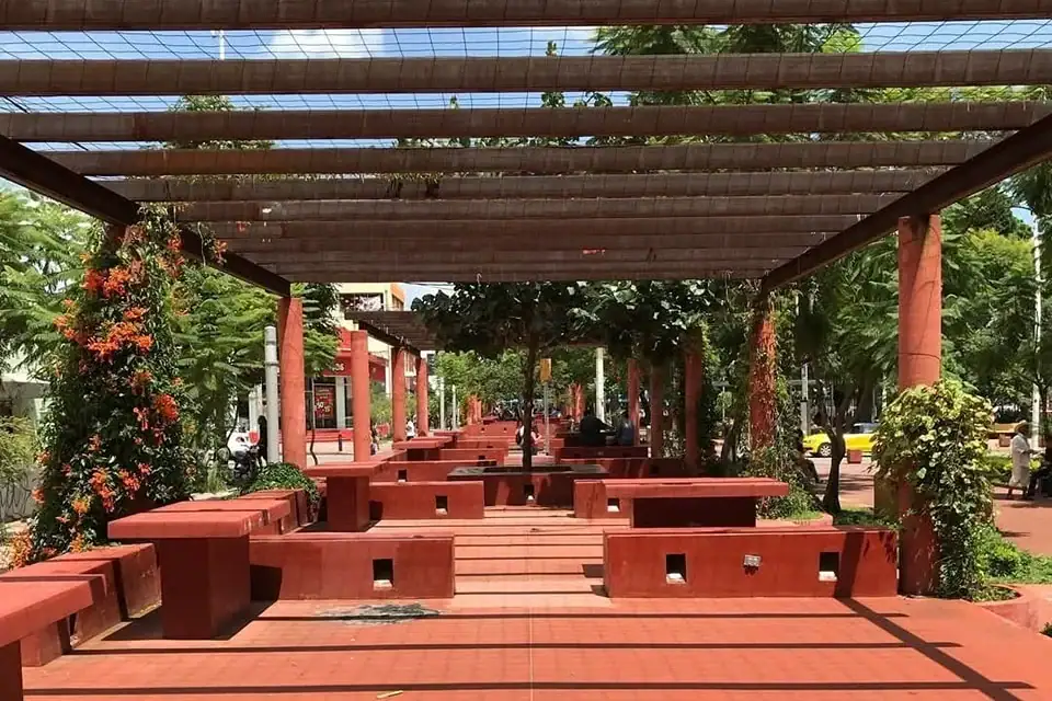 Parque Revolución o Parque Rojo