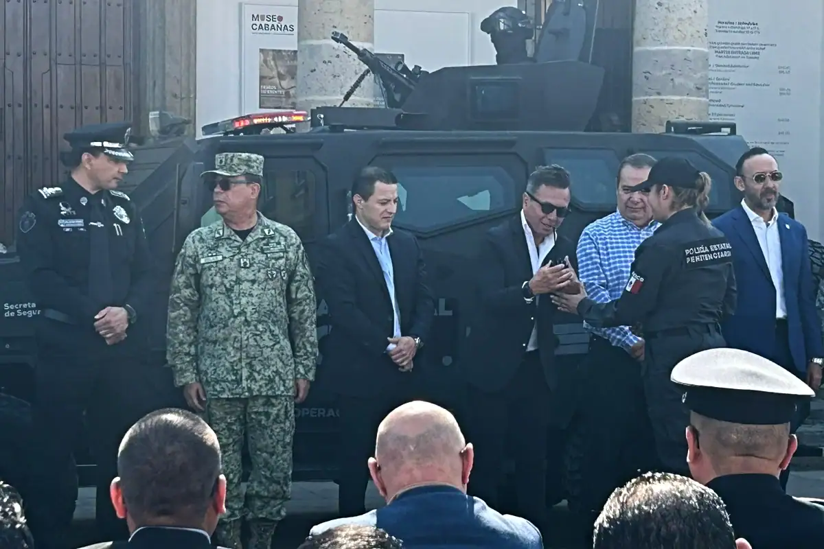 Lemus entrega equipamiento a Policía de Jalisco y Policía Metropolitana