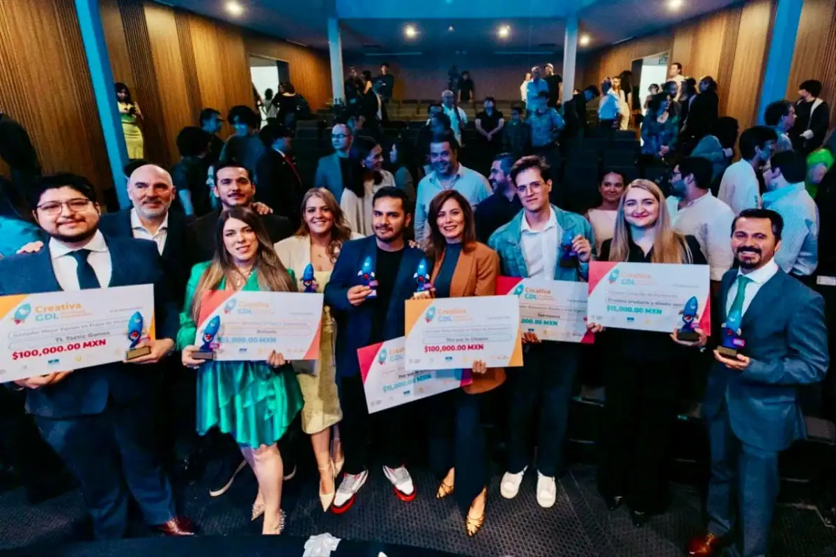 Premian ganadores de la quinta generación de Creativa GDL