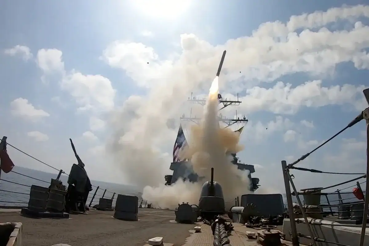 Mueren tres militares de EE.UU. en ofensiva contra Irán; reportan 560 bajas adicionales