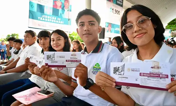 Becas para el Bienestar: inversión superará 1 billón de pesos hacia 2030