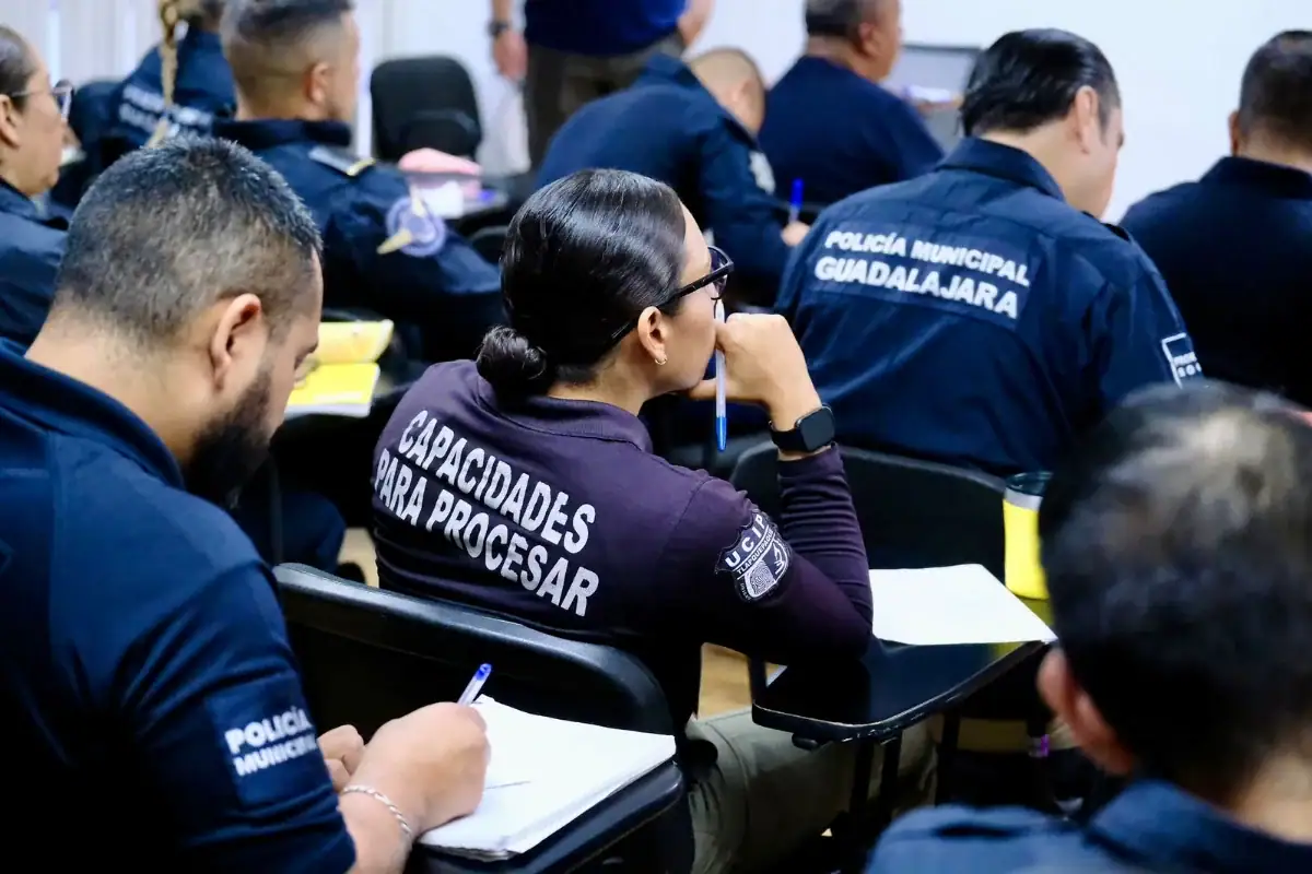Jalisco capacita policías municipales de la ZMG en análisis forense