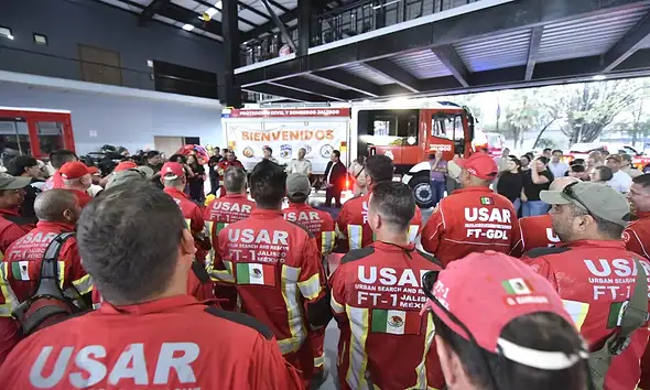 Regresa equipo USAR Jalisco tras operativo de rescate en mina de Sinaloa