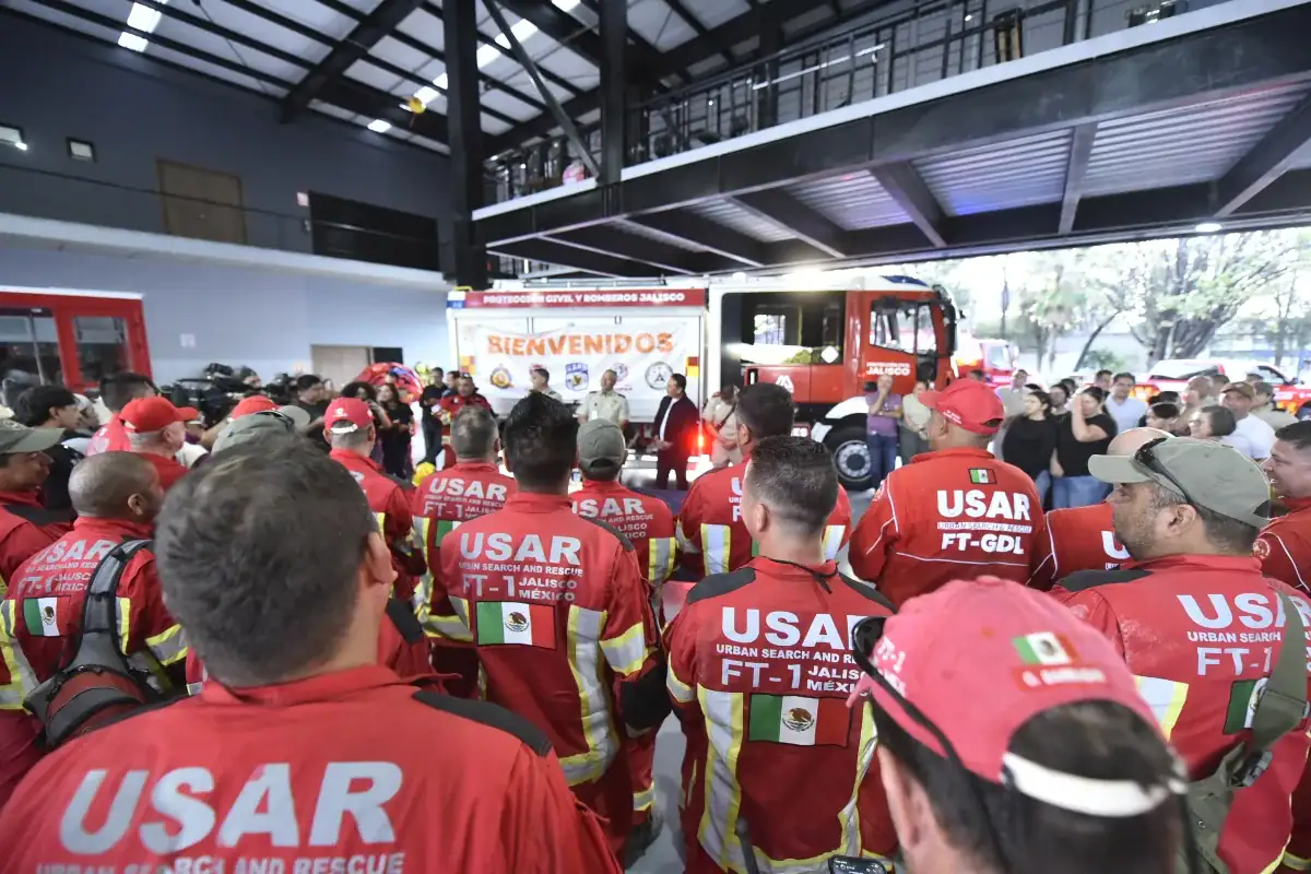 Regresa equipo USAR Jalisco tras operativo de rescate en mina de Sinaloa