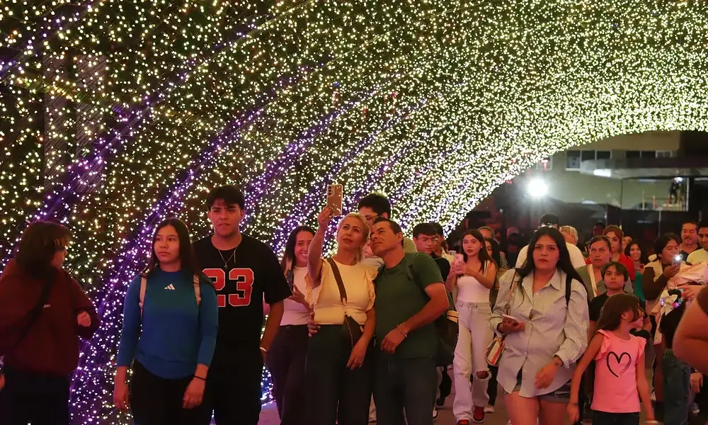 GDLuz 2026 reúne a más de 1.6 millones en Guadalajara