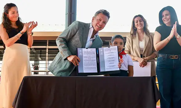 Lemus anuncia Cobertura Universal de Salud para niñas, niños y adolescentes de Jalisco