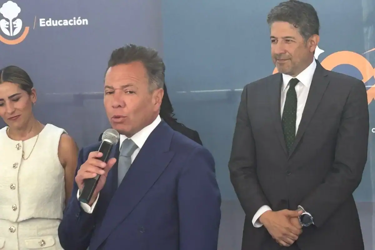 Pablo Lemus entrega Centro de Atención Múltiple en San Juan de Ocotán