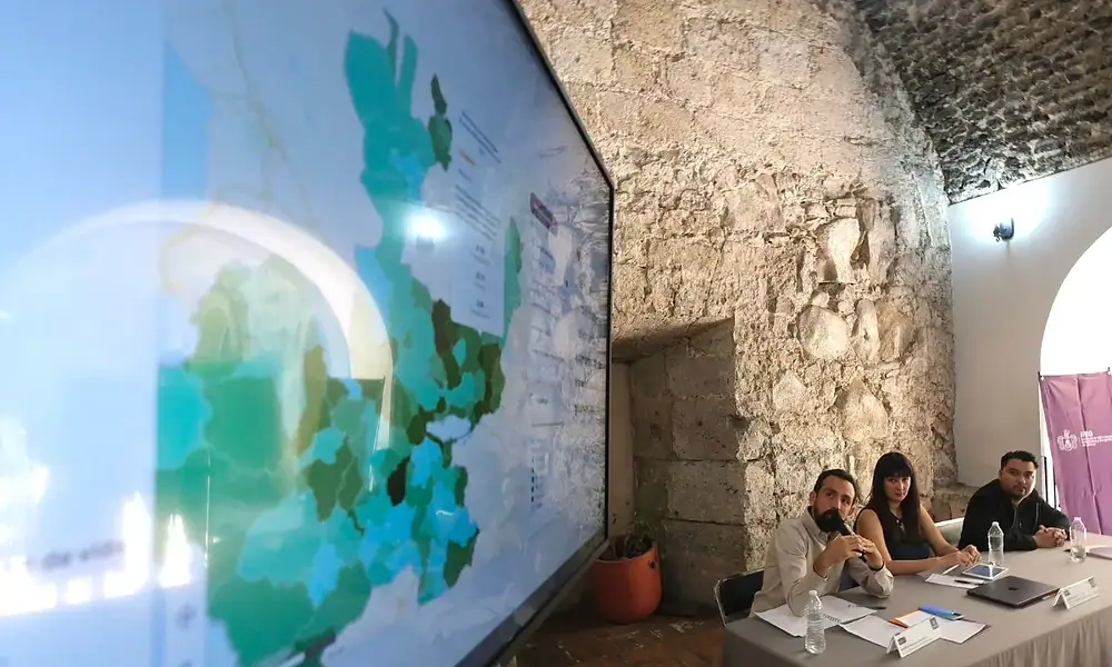 Presentan MapaLab; reúne información estadística de los 125 municipios